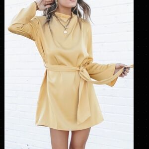 Amazing Lace Yellow Long Sleeve Dress